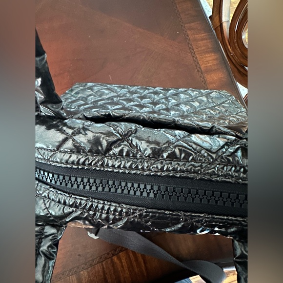 MZ Wallace Sutton Metallic Grey Tote with Crossbody Strap and Matching Pouch EUC - Picture 16 of 16